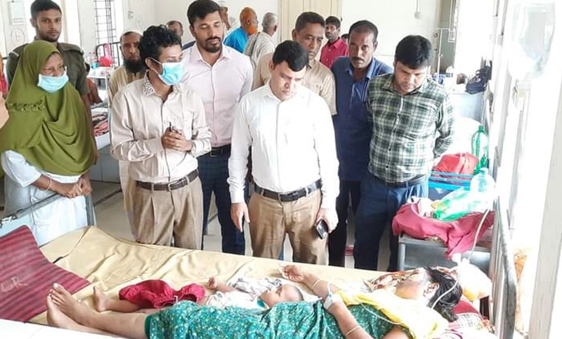 অন্তঃসত্ত্বা ভাবির মুখ ঝলসে দিলেন দেবর গরম তরকারিতে