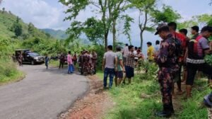 পর্যটকবাহী গাড়ি খাদে পড়ে নিহত ৩ বান্দরবানের থানচিতে 