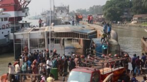 পাটুরিয়ায় ফেরী দূর্ঘটনায় ৭ সদস্যের তদন্ত কমিটি