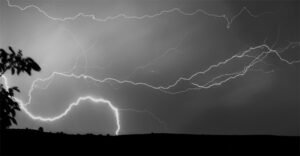 মানিকগঞ্জে বজ্রপাতে নারীর মৃত্যু